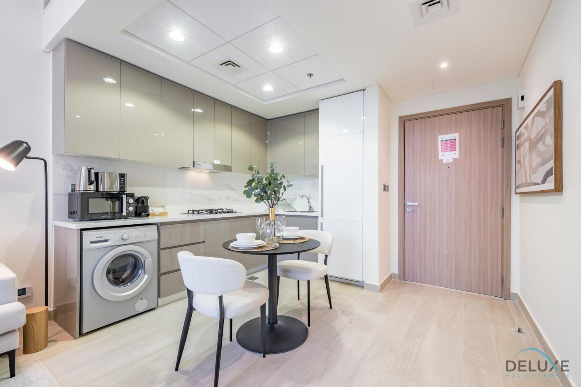 Apartment Captivating 1br In Azizi Riviera 20, Al Merkadh By Deluxe Homes Dubai